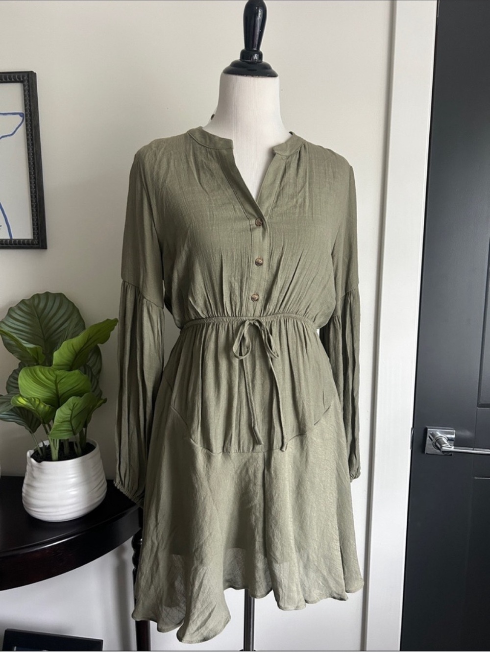 🆕 Blu Pepper M Olive Green Long Sleeve Button-Front Drawstring Dress